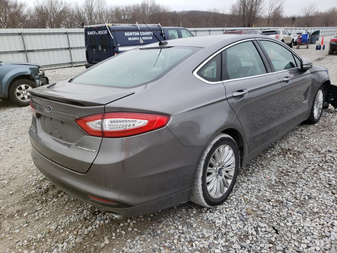 Photo 4 from auction – 2013 FORD FUSION TIT with VIN 3FA6P0SU0DR332392