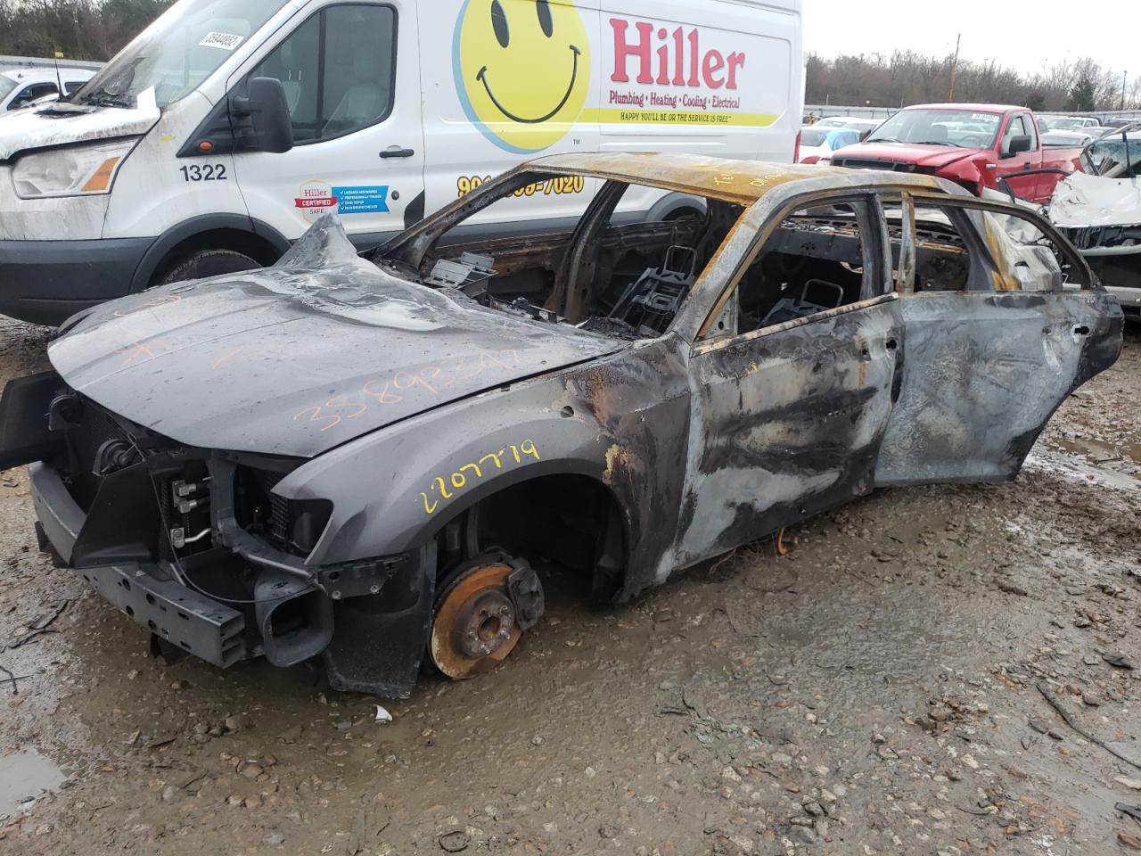 Photo 2 from auction – 2013 CHRYSLER 300 S with VIN 2C3CCABG5DH556122