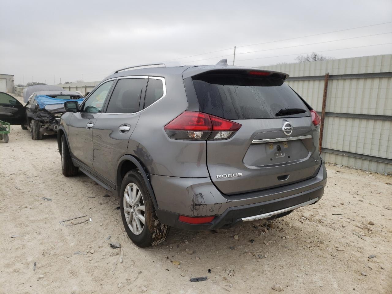 Photo 3 from auction – 2019 NISSAN ROGUE S with VIN KNMAT2MT9KP532921