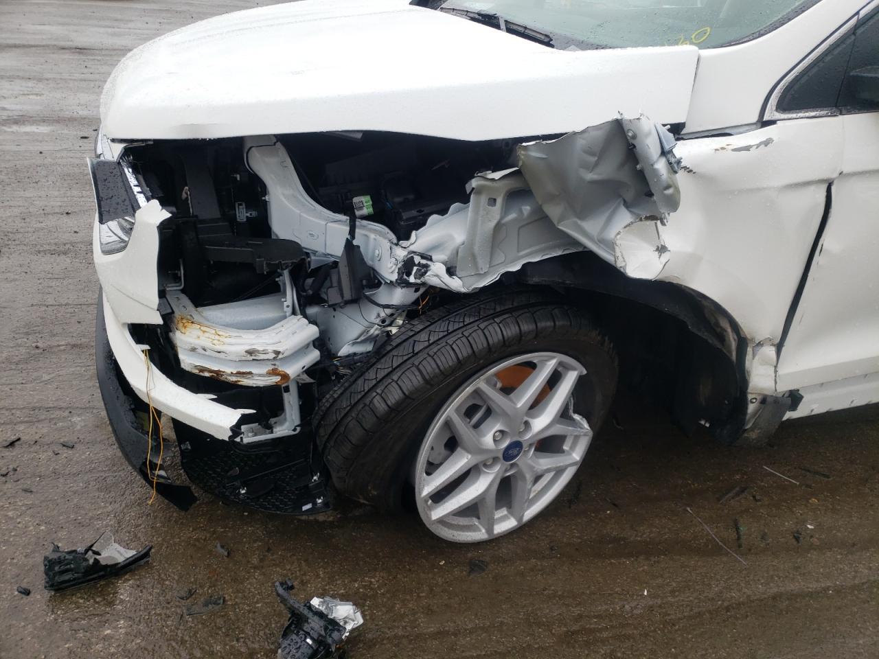 Photo 9 from auction – 2021 FORD EDGE SEL with VIN 2FMPK4J94MBA61218