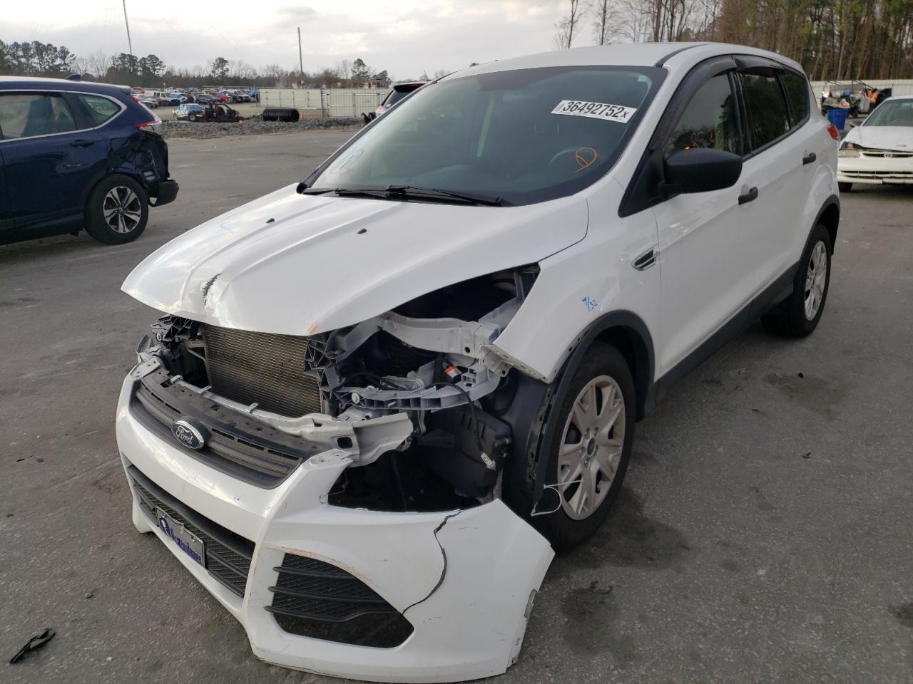 Фото 2 с аукциона – 2015 FORD ESCAPE S с VIN 1FMCU0F70FUC32021