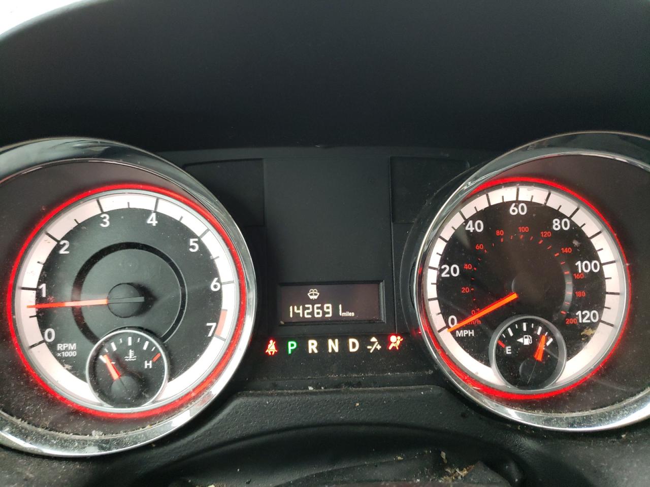 Photo 8 from auction – 2015 DODGE GRAND CARA with VIN 2C4RDGCGXFR542881