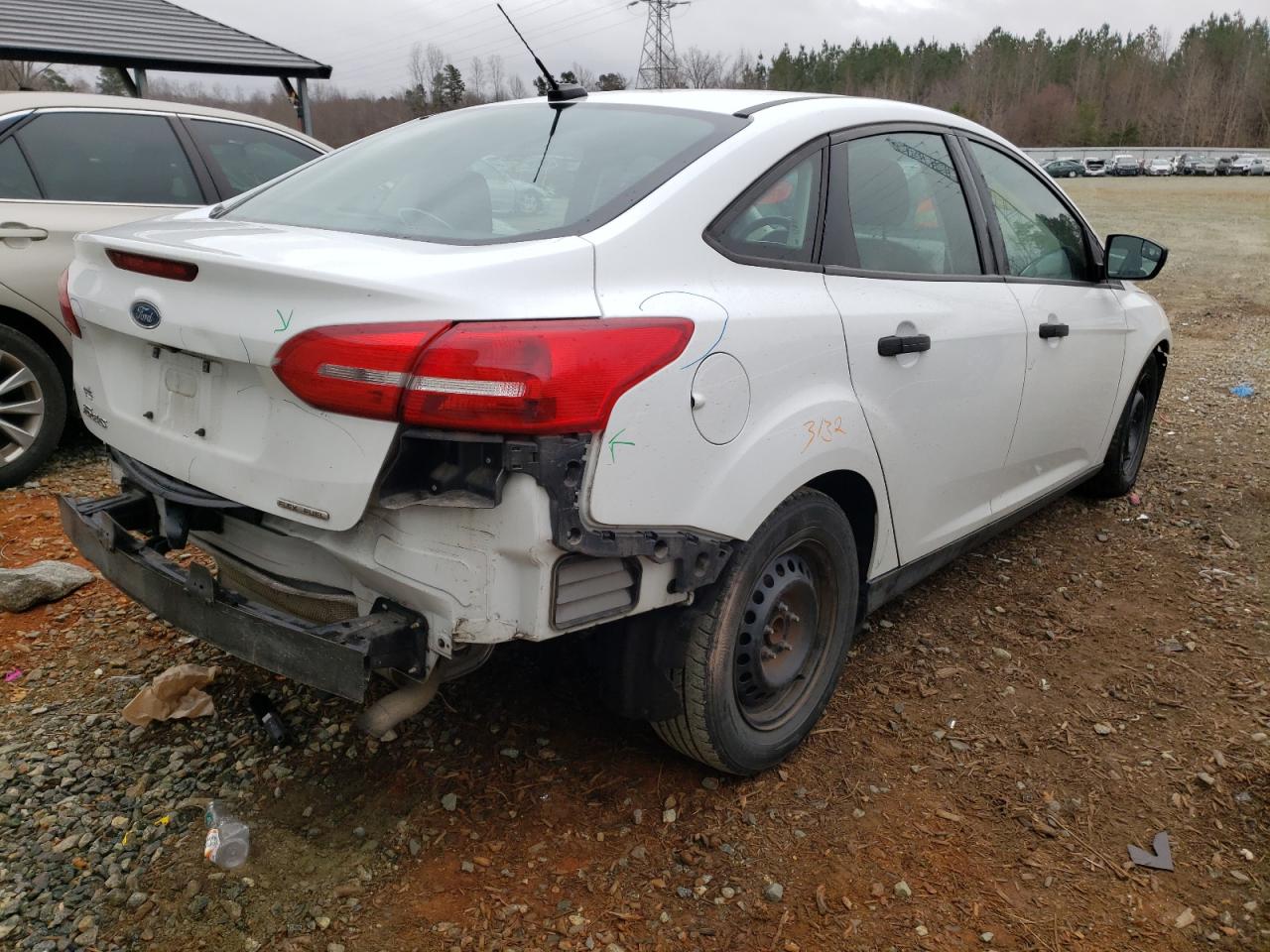 Photo 4 from auction – 2016 FORD FOCUS S with VIN 1FADP3E28GL355344