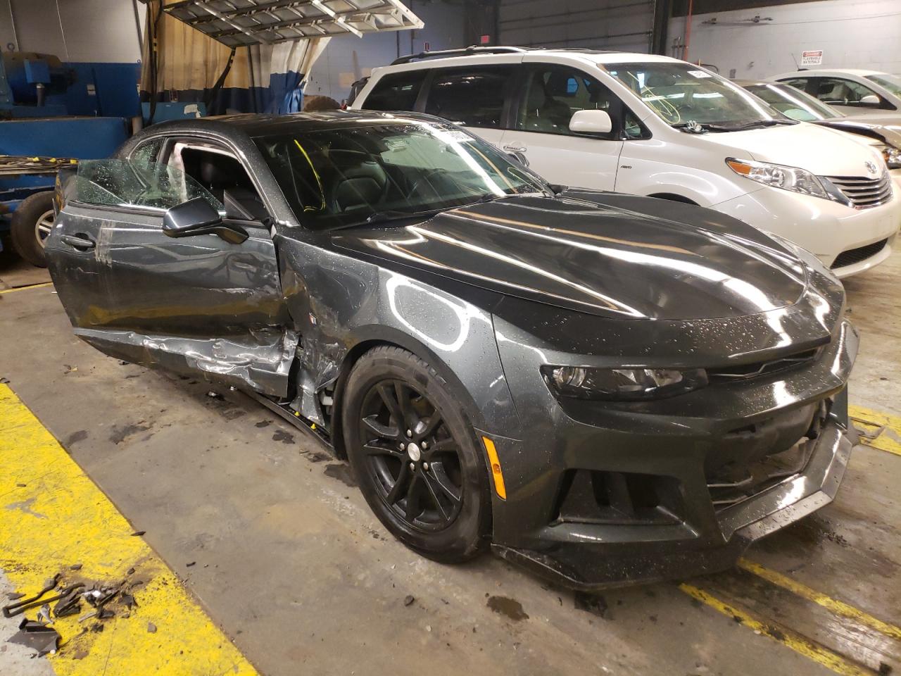Photo 1 from auction – 2017 CHEVROLET CAMARO LT with VIN 1G1FD1RX7H0116885