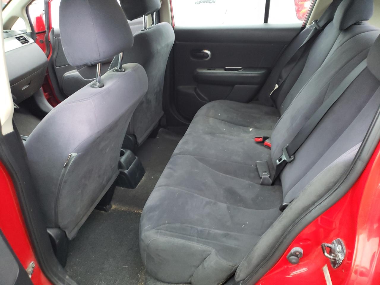 Zdjęcie 6 z aukcji – 2007 NISSAN VERSA S z VIN 3N1BC13E27L363686