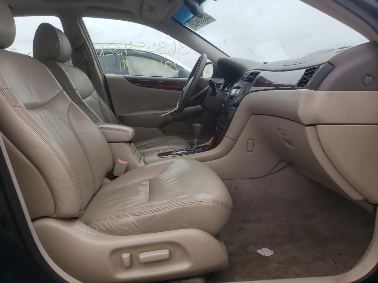 Photo 5 from auction – 2003 LEXUS ES 300 with VIN JTHBF30G436009774