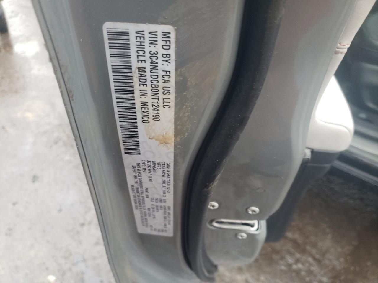 Photo 10 from auction – 2022 JEEP COMPASS LI with VIN 3C4NJDCB0NT124190