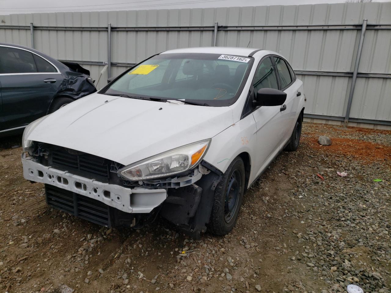 Photo 2 from auction – 2016 FORD FOCUS S with VIN 1FADP3E28GL355344