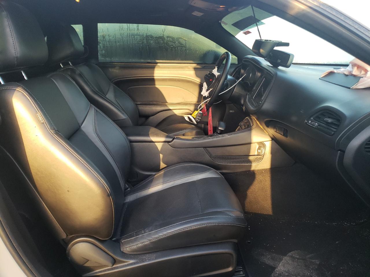 Photo 5 from auction – 2021 DODGE CHALLENGER with VIN 2C3CDZAG1MH571777