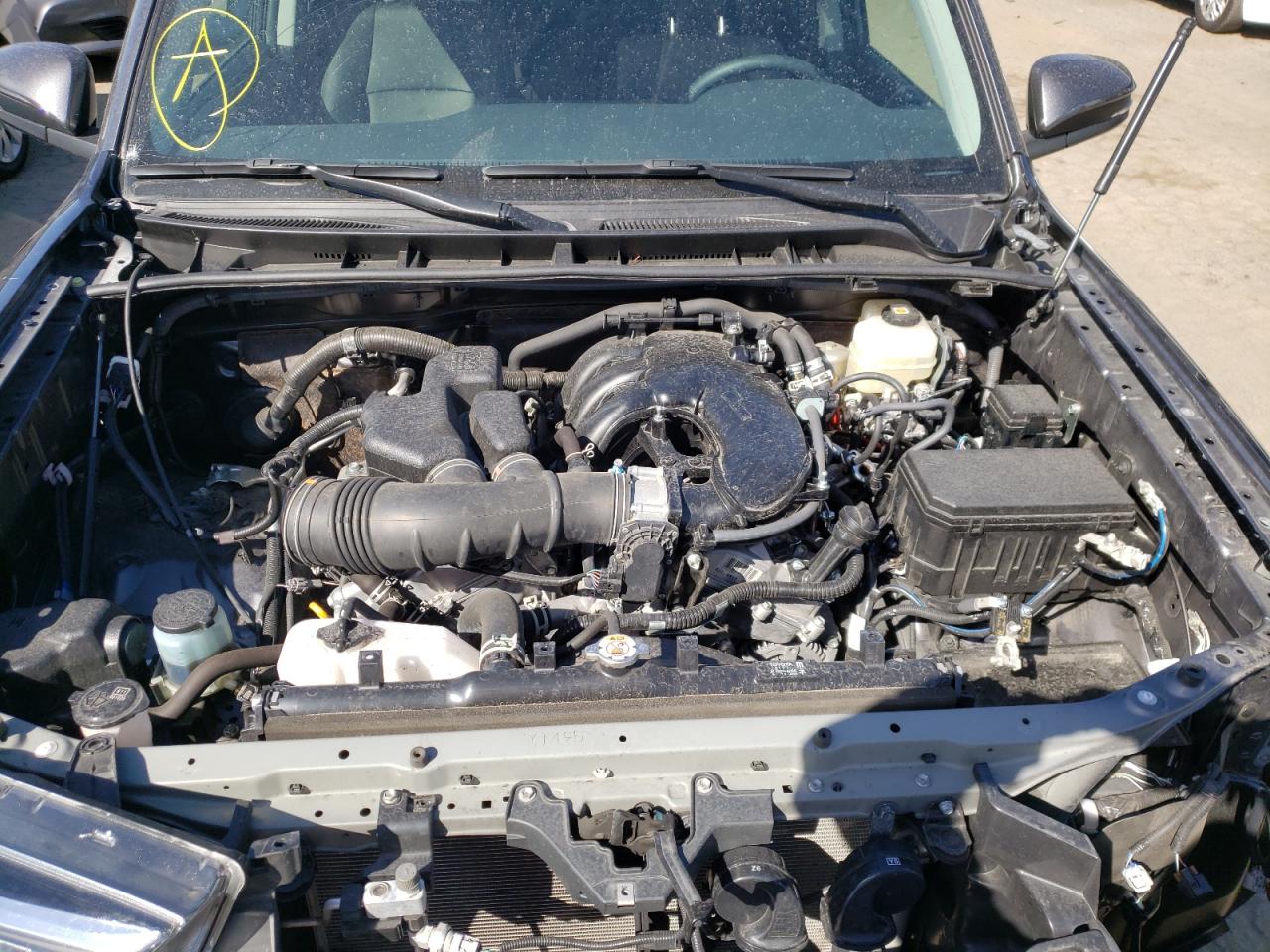 Photo 7 from auction – 2020 TOYOTA 4RUNNER SR with VIN JTEBU5JR1L5833428