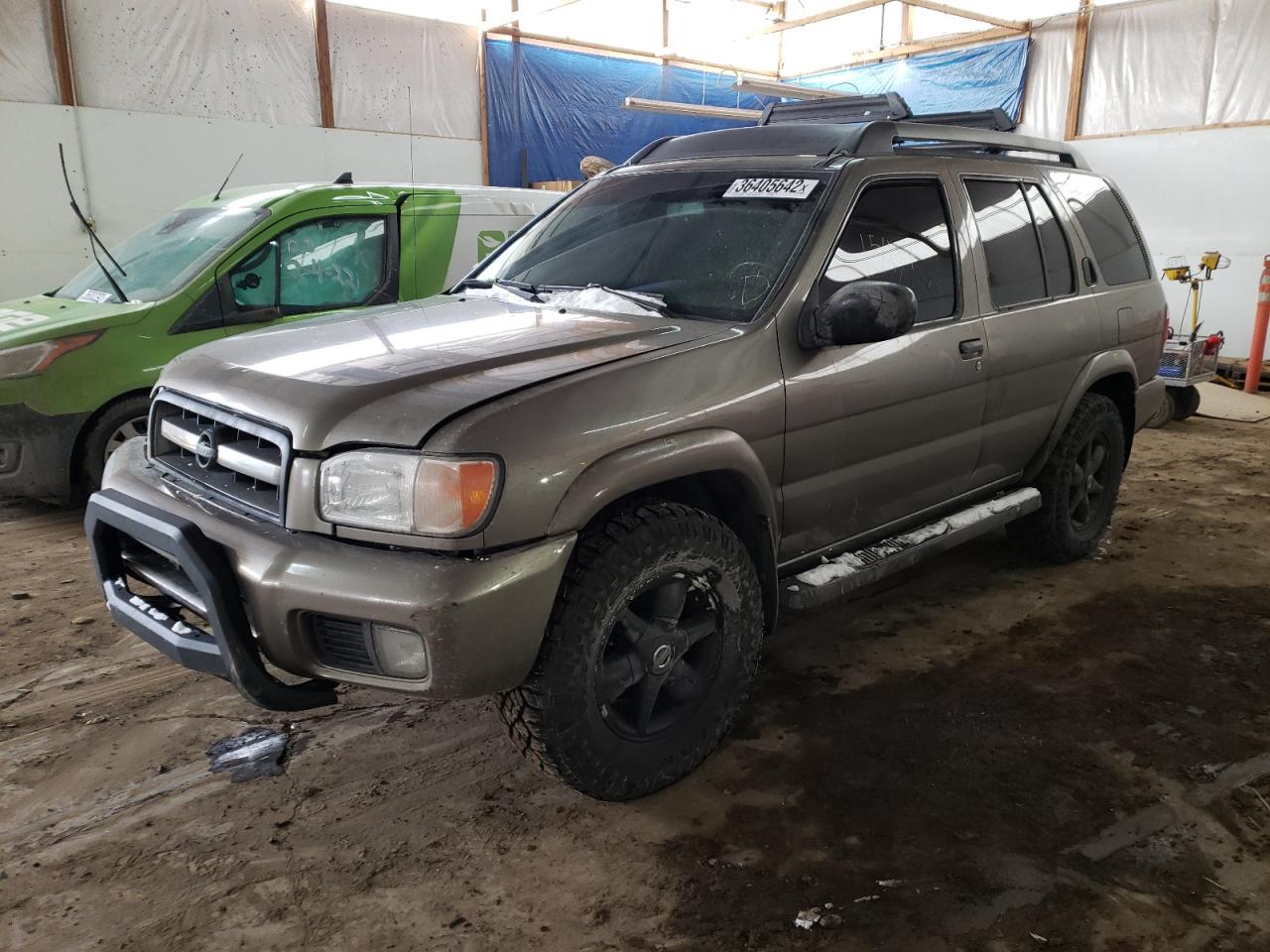 Photo 2 from auction – 2002 NISSAN PATHFINDER with VIN JN8DR09Y72W720285