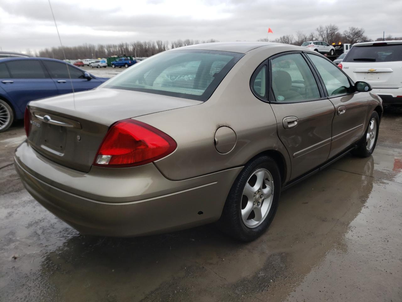 Photo 4 from auction – 2003 FORD TAURUS SES with VIN 1FAFP55U73A144681