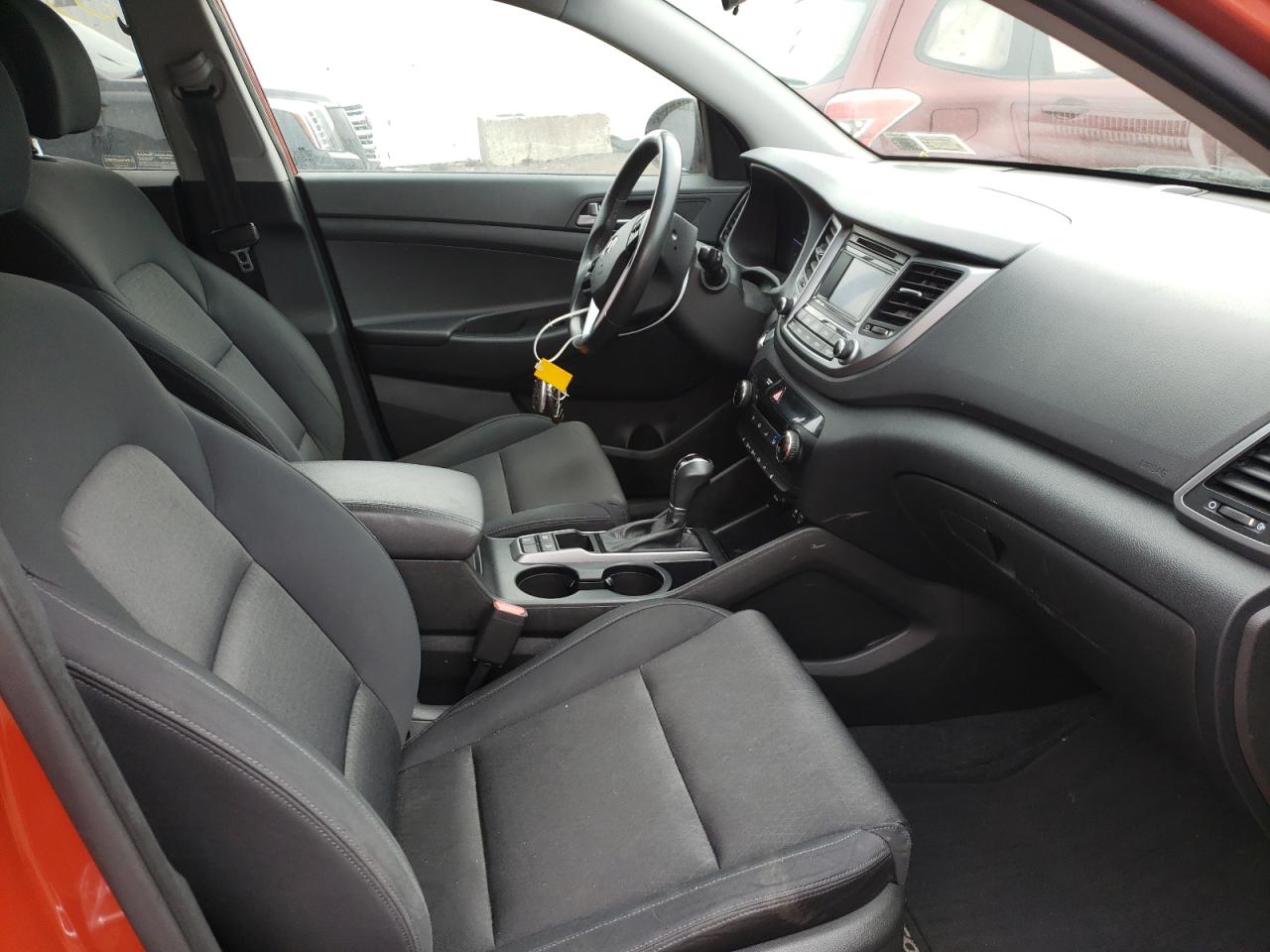 Фото 5 с аукциона – 2016 HYUNDAI TUCSON LIM с VIN KM8J3CA21GU213728