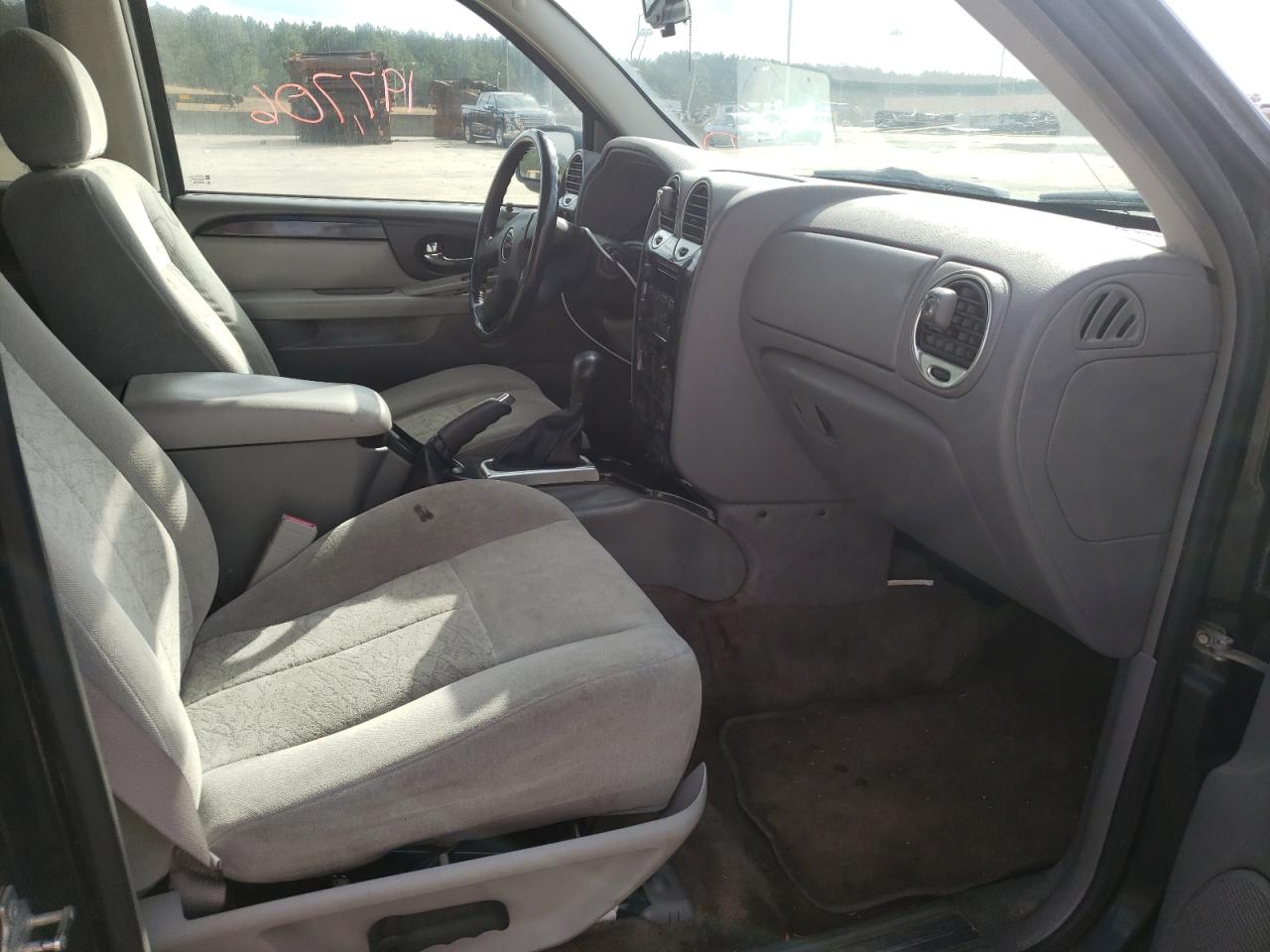 Photo 5 from auction – 2005 GMC ENVOY with VIN 1GKDS13S552114851