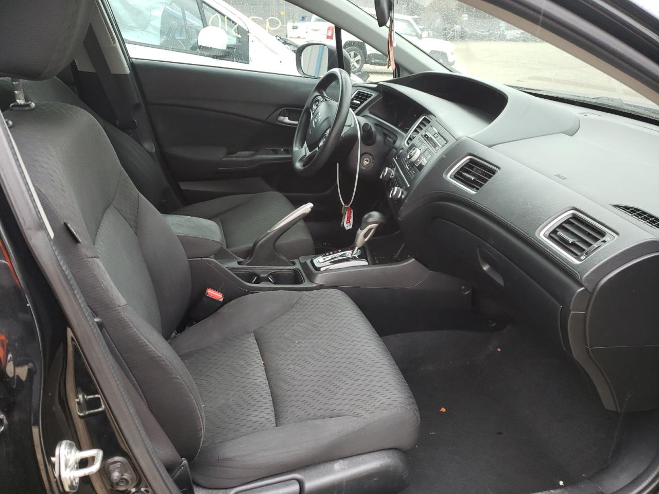 Photo 5 from auction – 2015 HONDA CIVIC LX with VIN 19XFB2F52FE217004