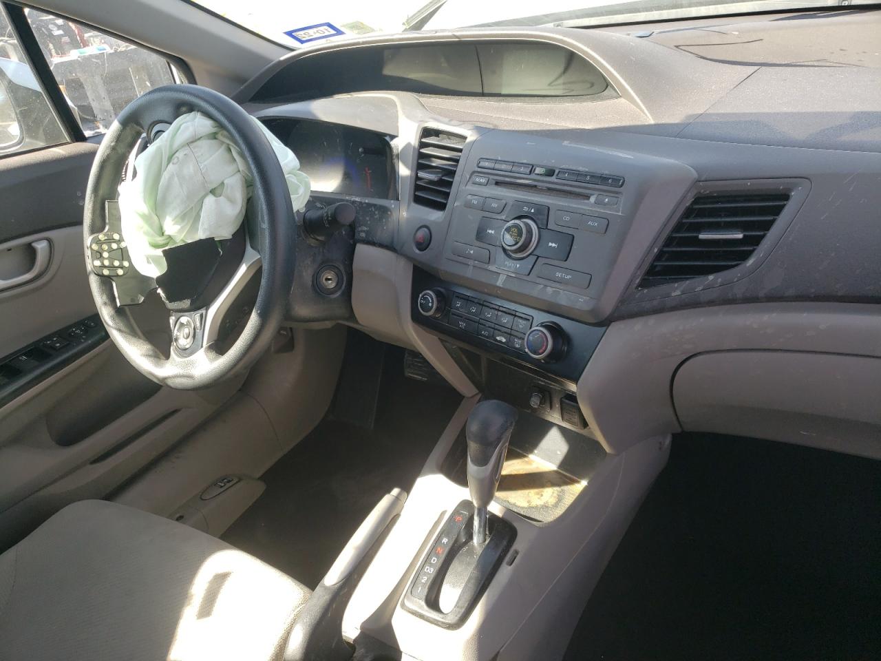 Photo 9 from auction – 2012 HONDA CIVIC LX with VIN 2HGFB2F55CH593102