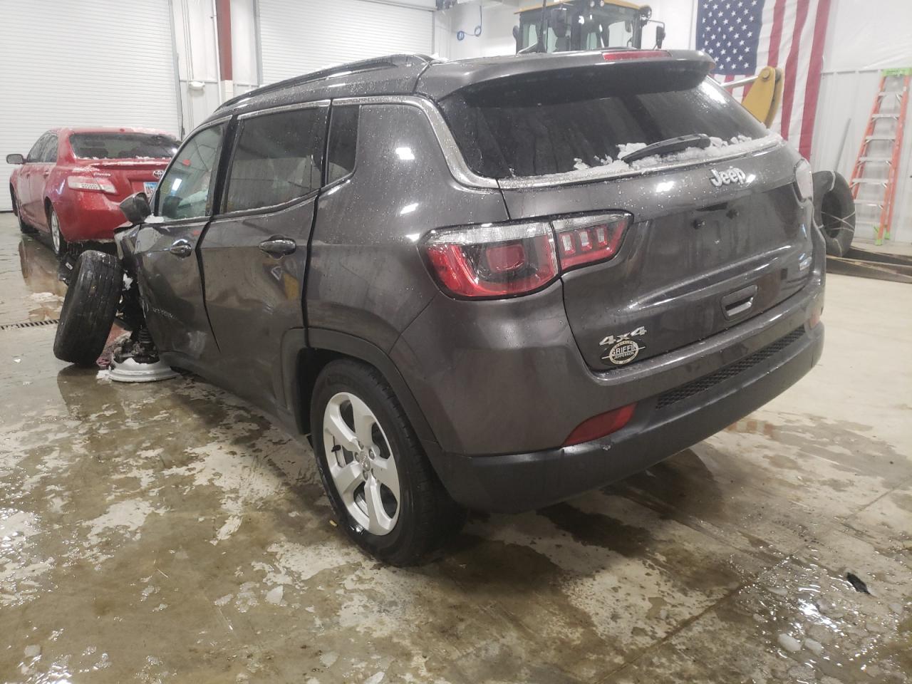 Photo 3 from auction – 2019 JEEP COMPASS LA with VIN 3C4NJDBB4KT813405
