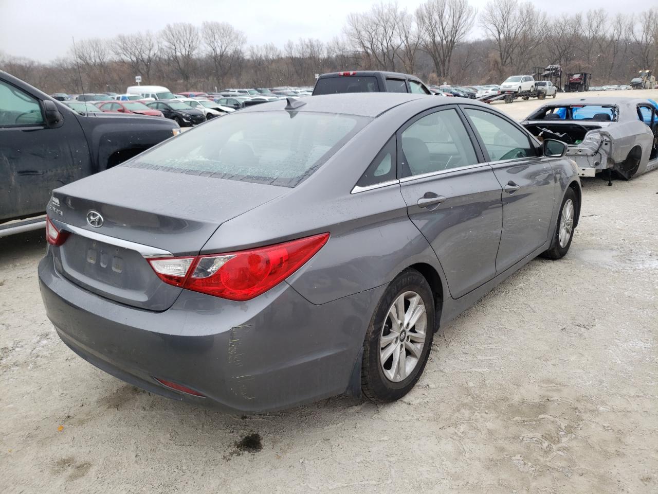 Photo 4 from auction – 2012 HYUNDAI SONATA GLS with VIN 5NPEB4AC9CH347799