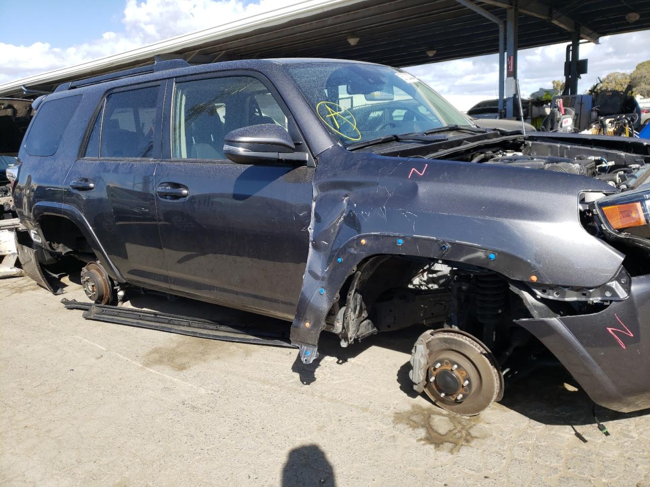 Photo 9 from auction – 2020 TOYOTA 4RUNNER SR with VIN JTEBU5JR1L5833428
