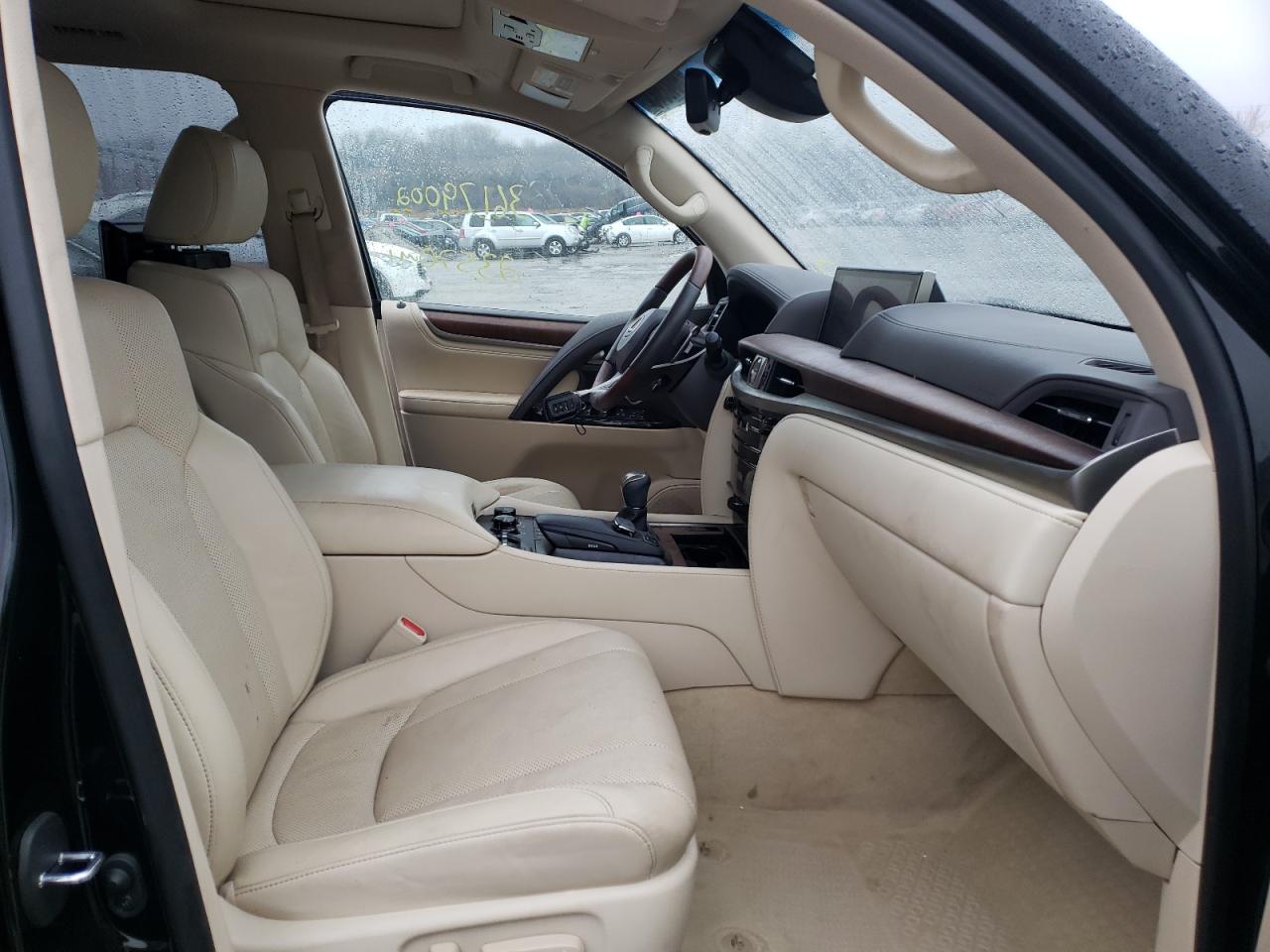 Photo 5 from auction – 2021 LEXUS LX 570 with VIN JTJDY7AX3M4335084