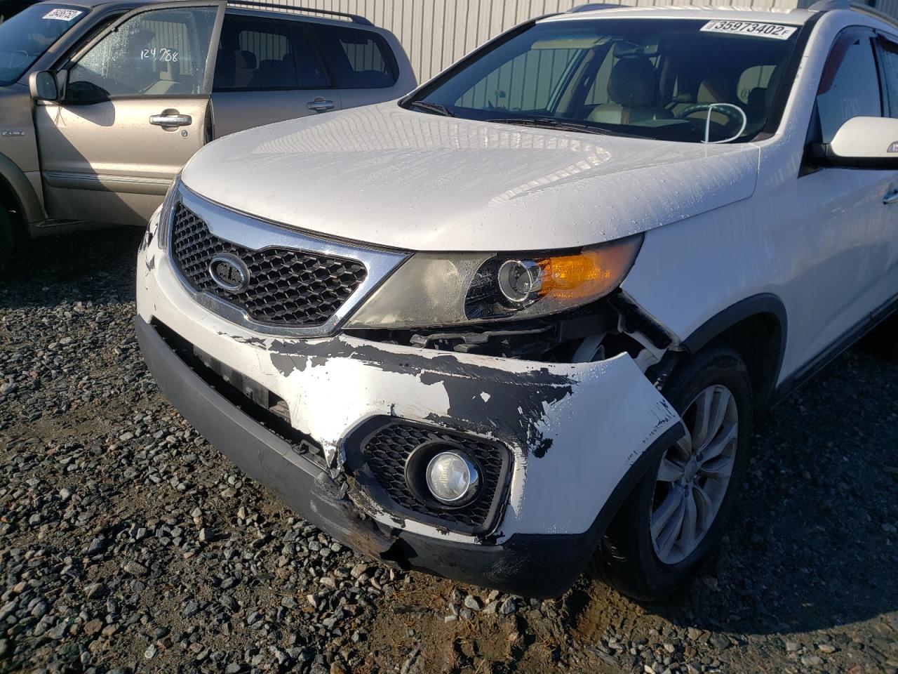 Photo 9 from auction – 2011 KIA SORENTO BA with VIN 5XYKT4A25BG065107