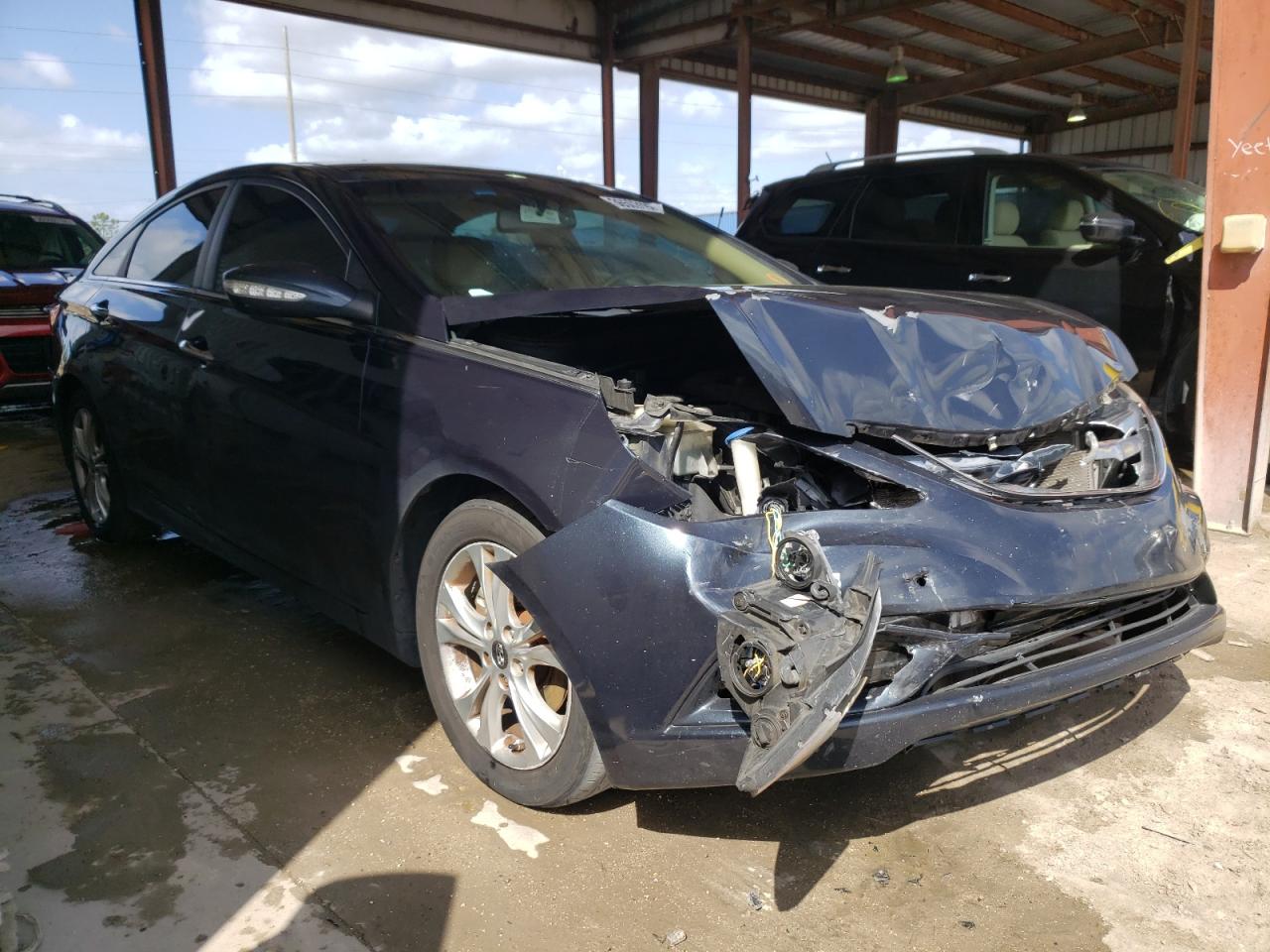 HYUNDAI SONATA SE 2013 with VIN 5NPEC4AC6DH669881 - Photo from auction