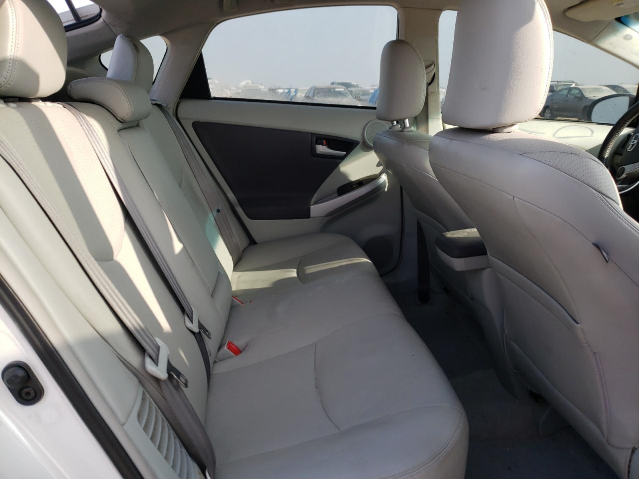 Photo 6 from auction – 2011 TOYOTA PRIUS with VIN JTDKN3DU1B5328042