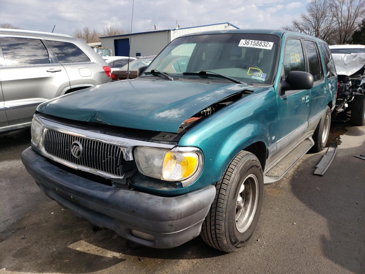 Photo 2 from auction – 1998 MERCURY MOUNTAINEE with VIN 4M2ZU55P6WUJ45344