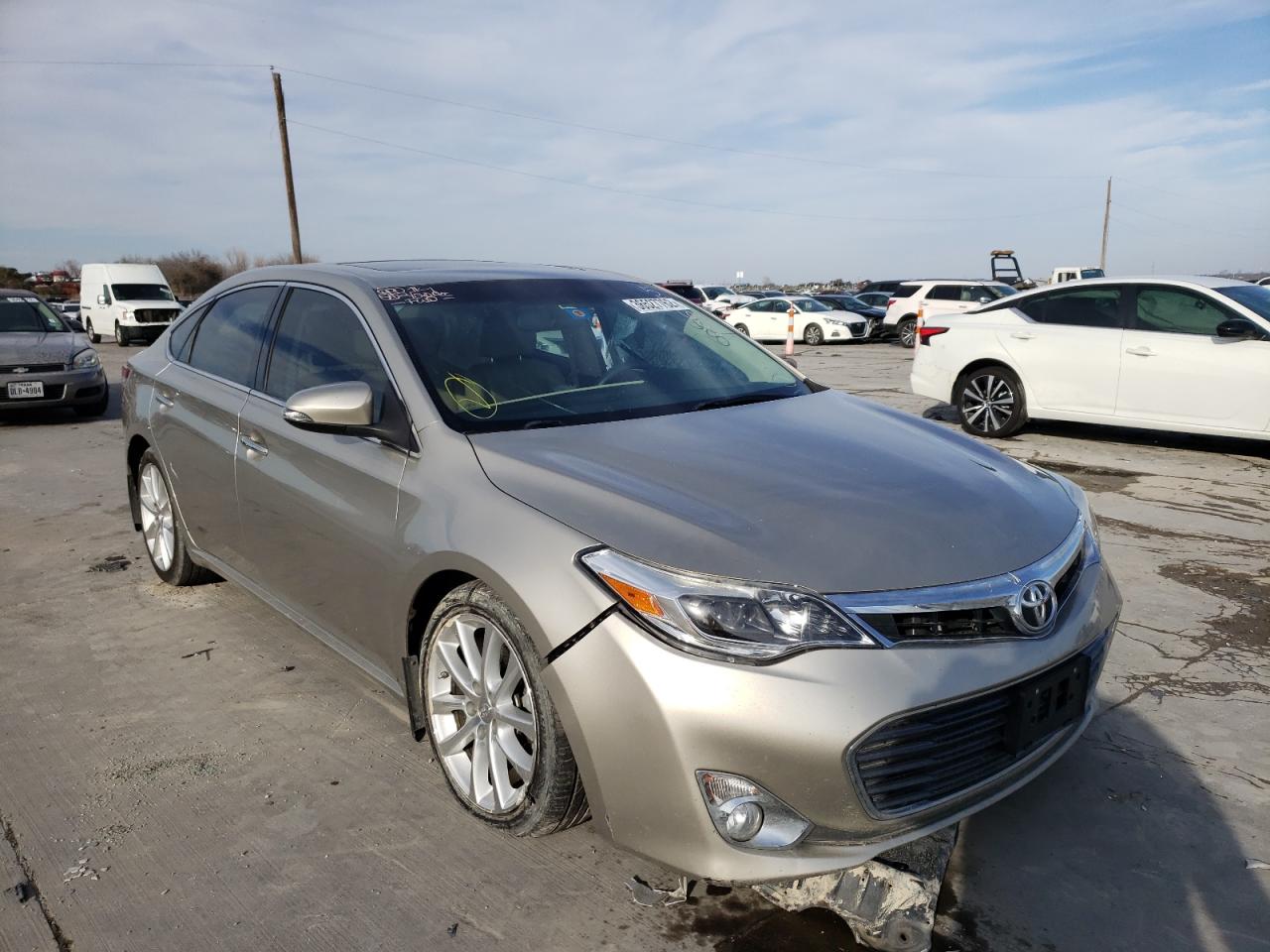TOYOTA AVALON BAS 2013 with VIN 4T1BK1EB4DU005568 - Photo from auction