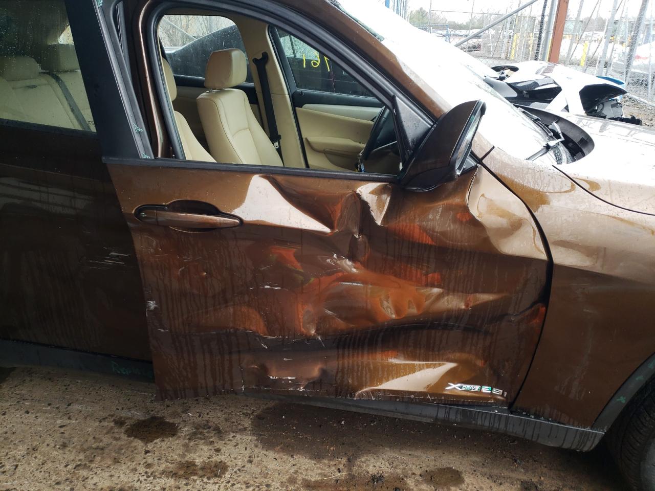 Photo 9 from auction – 2013 BMW X1 XDRIVE2 with VIN WBAVL1C57DVR84473
