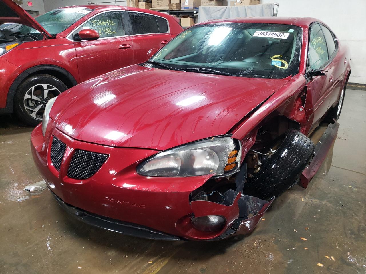 Photo 2 from auction – 2008 PONTIAC GRAND PRIX with VIN 2G2WP552X81141269