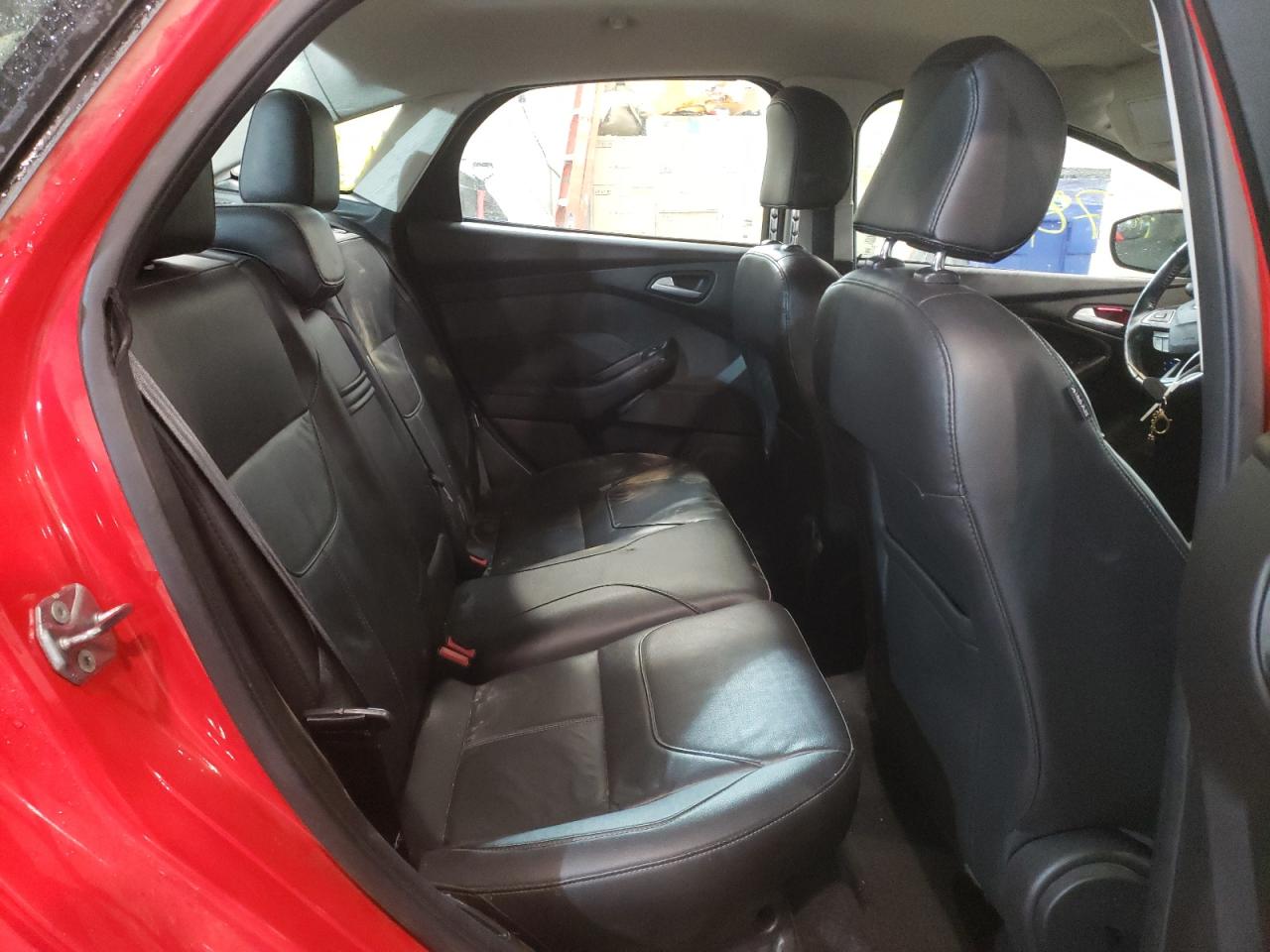 Photo 18 from auction – 2015 FORD FOCUS SE with VIN 1FADP3F27FL385108