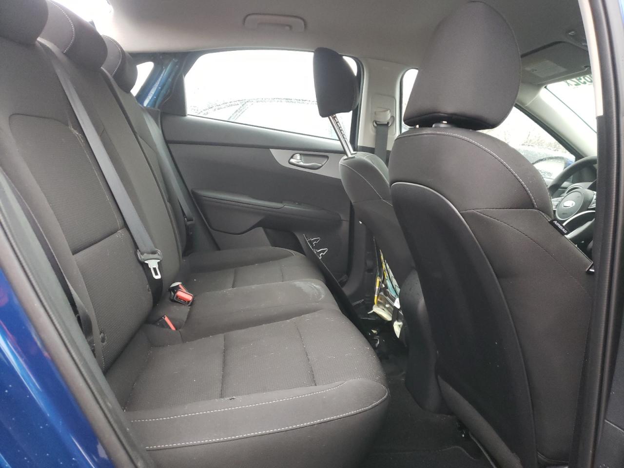Photo 6 from auction – 2021 KIA FORTE FE with VIN 3KPF24AD1ME314153