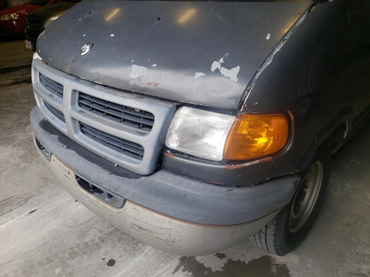 Photo 9 from auction – 2003 DODGE RAM VAN B2 with VIN 2D7JB21Y53K510254