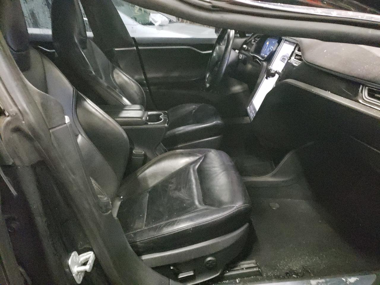 Photo 5 from auction – 2015 TESLA MODEL S 70 with VIN 5YJSA1S27FF094415