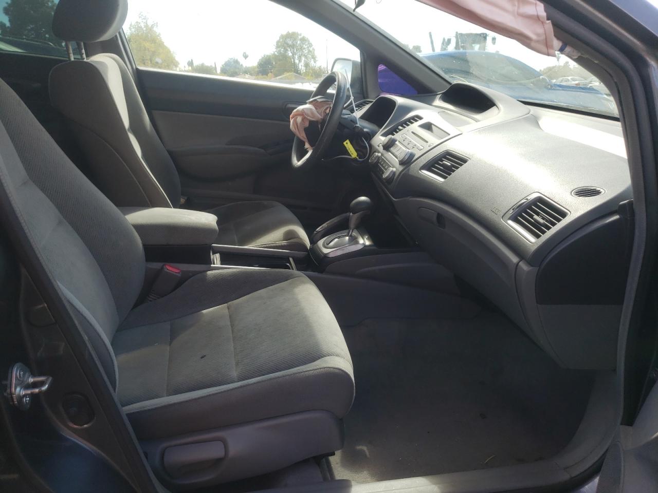 Photo 5 from auction – 2010 HONDA CIVIC LX with VIN 19XFA1F52AE038113