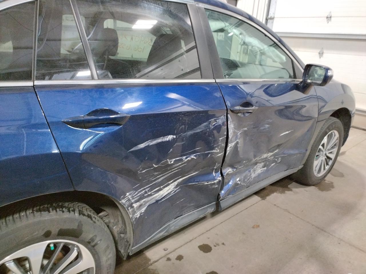 Photo 9 from auction – 2016 ACURA RDX ADVANC with VIN 5J8TB3H73GL015810
