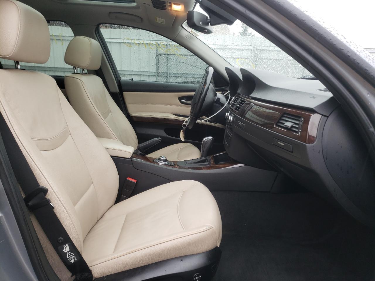Photo 5 from auction – 2011 BMW 328 XI with VIN WBAPK7C52BA821491