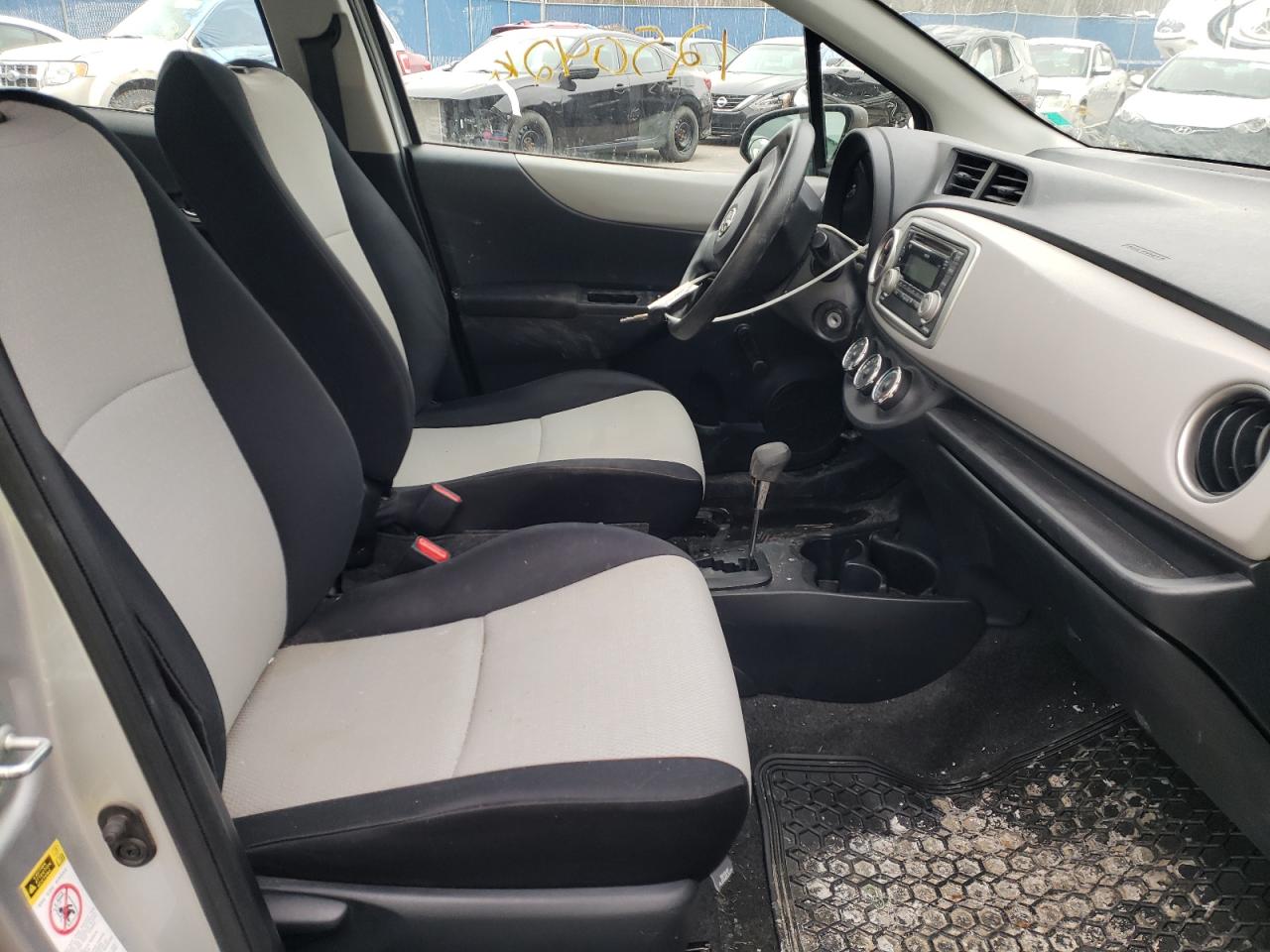 Photo 5 from auction – 2012 TOYOTA YARIS with VIN JTDKTUD39CD505219