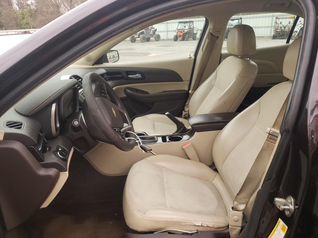 Photo 5 from auction – 2015 CHEVROLET MALIBU 1LT with VIN 1G11C5SL0FF216199