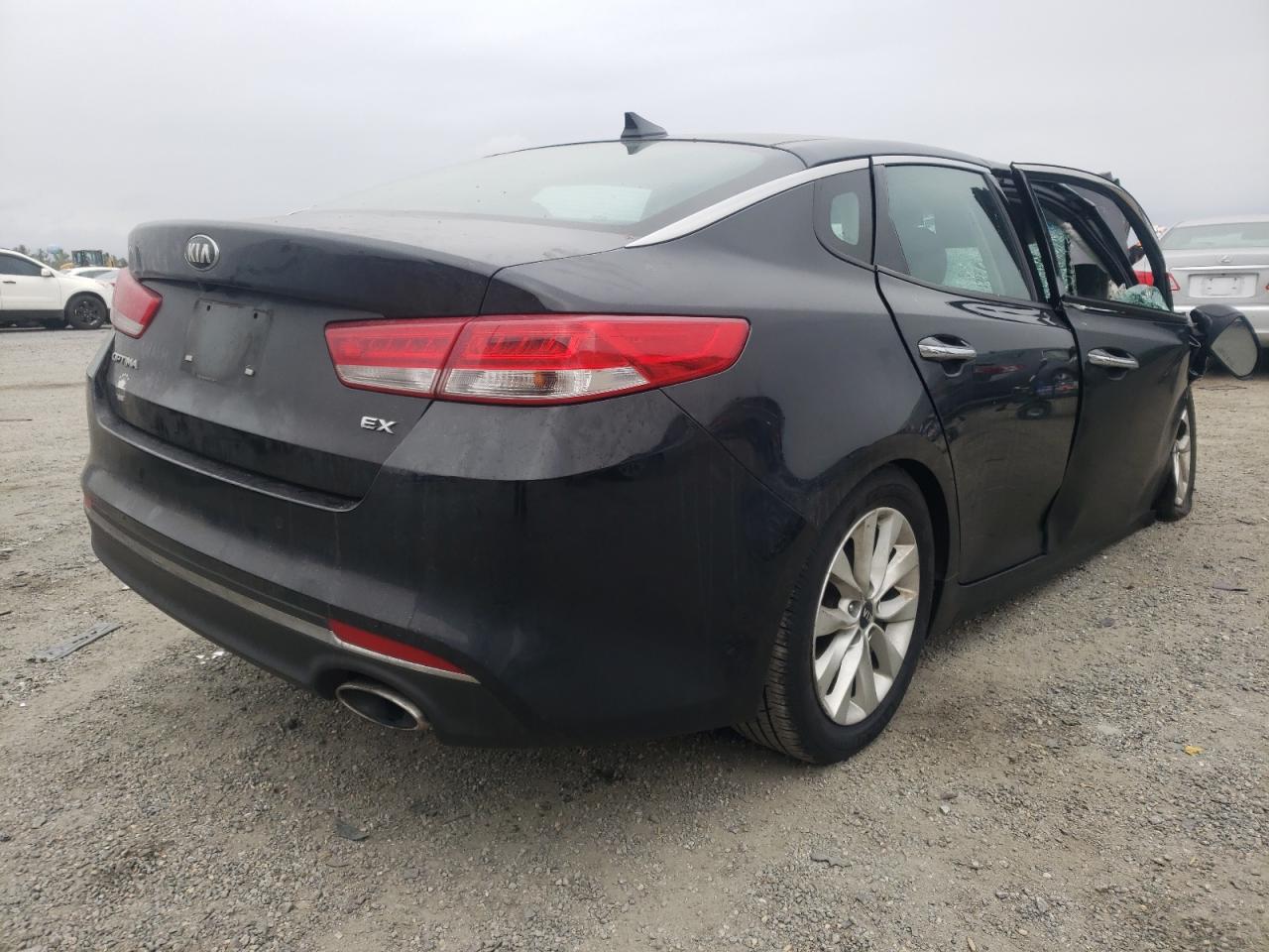 Photo 4 from auction – 2016 KIA OPTIMA EX with VIN 5XXGU4L38GG101473