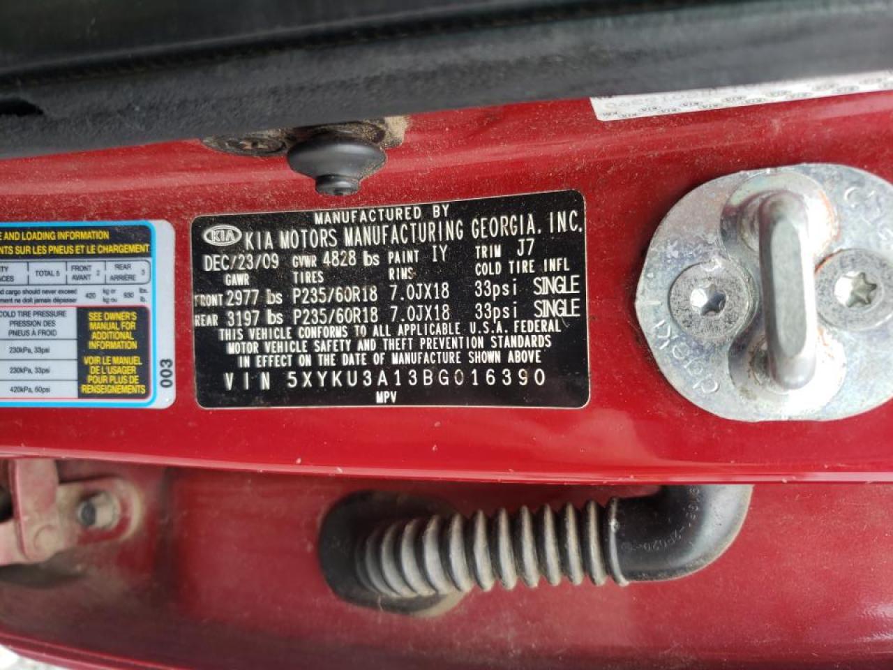 Photo 10 from auction – 2011 KIA SORENTO EX with VIN 5XYKU3A13BG016390
