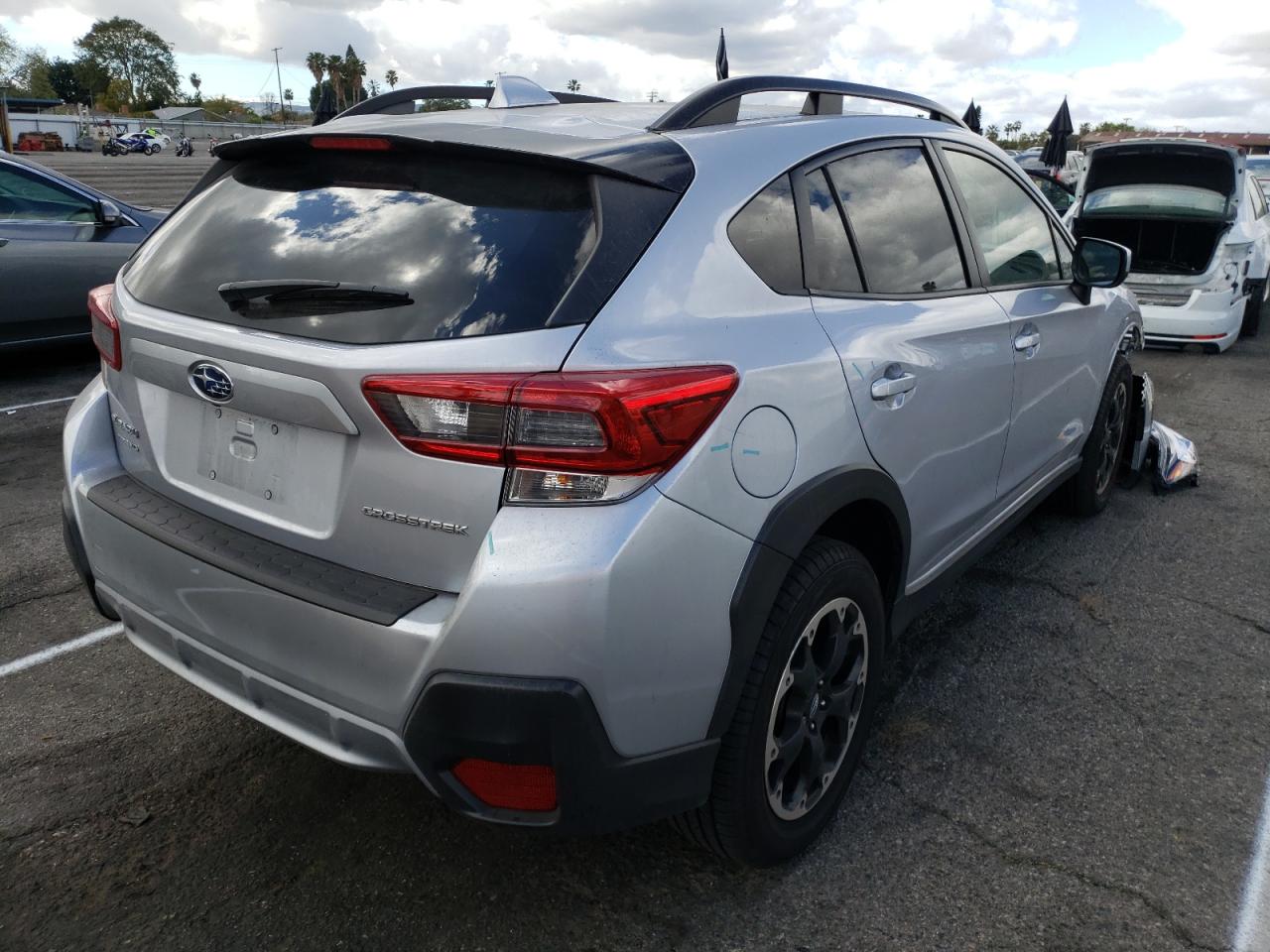 Photo 4 from auction – 2021 SUBARU CROSSTREK with VIN JF2GTAPC5M8237250