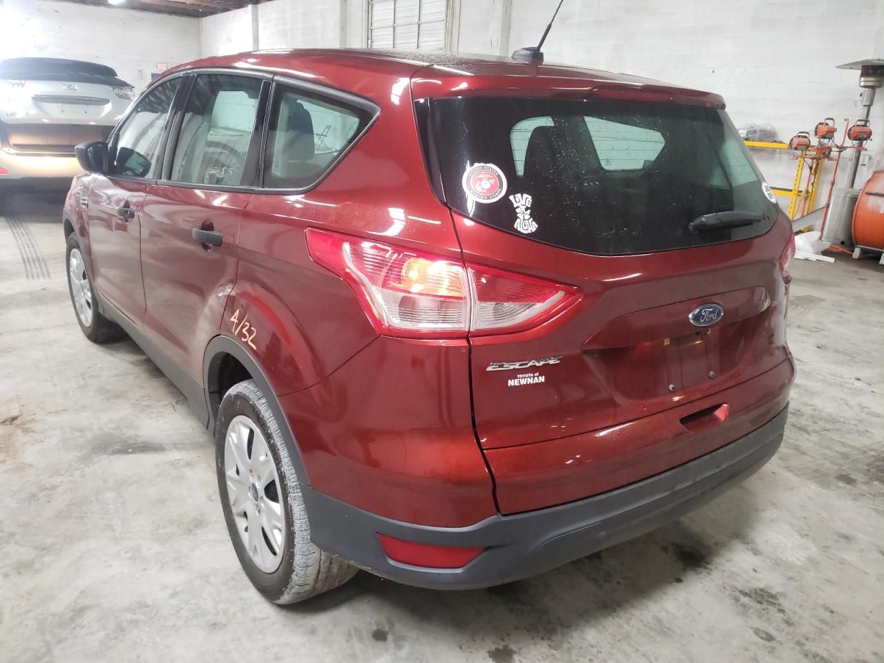 Photo 3 from auction – 2016 FORD ESCAPE S with VIN 1FMCU0F73GUB19813