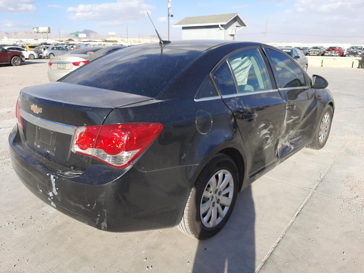 Photo 4 from auction – 2011 CHEVROLET CRUZE LS with VIN 1G1PC5SH1B7203715