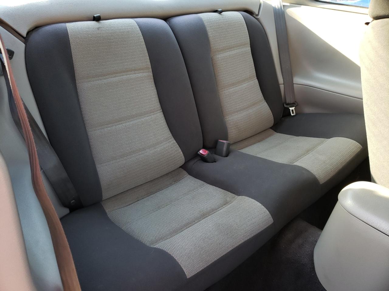 Photo 6 from auction – 2002 FORD MUSTANG with VIN 1FAFP40442F110491