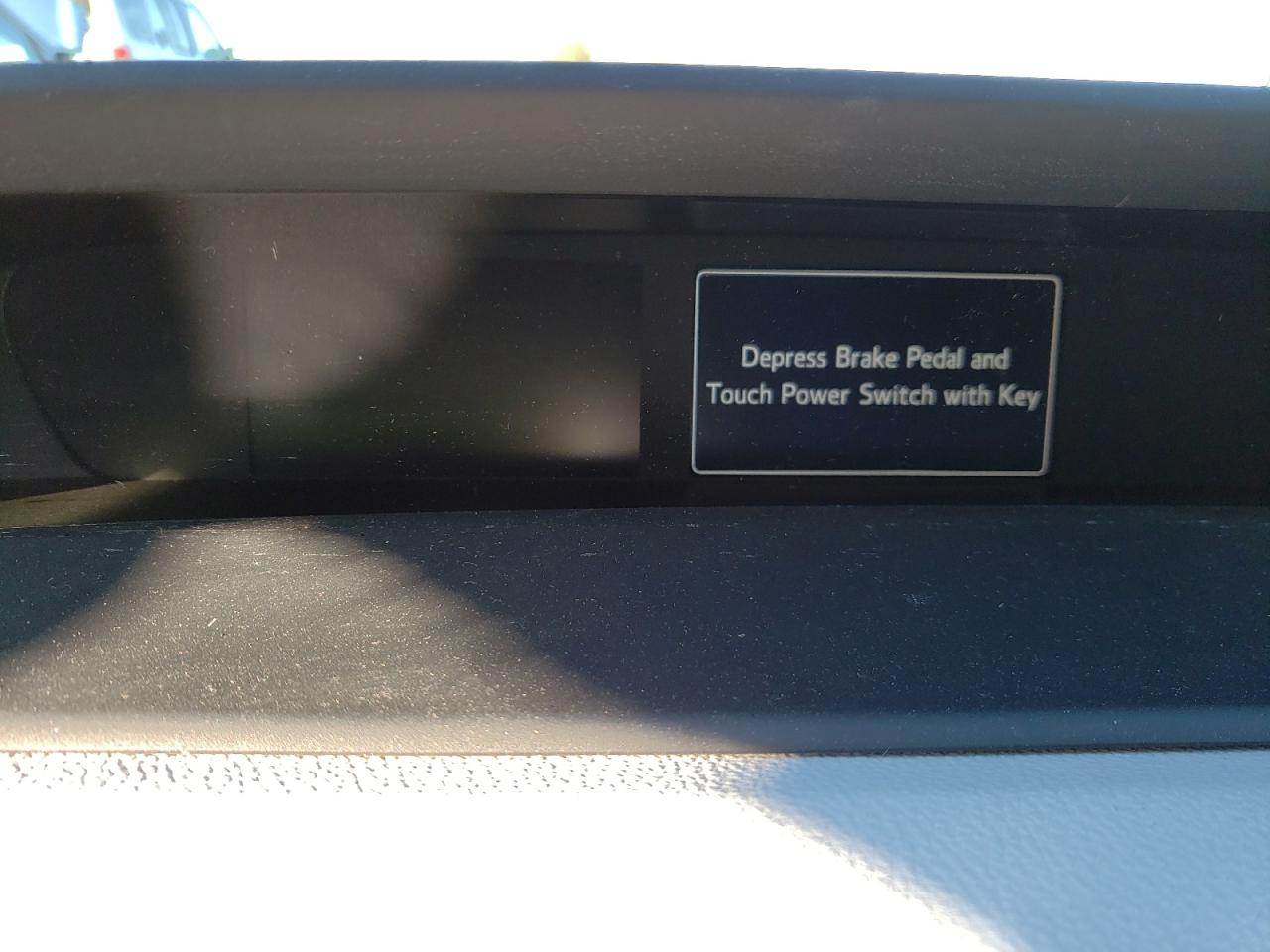 Photo 8 from auction – 2018 TOYOTA PRIUS with VIN JTDKBRFU3J3581138