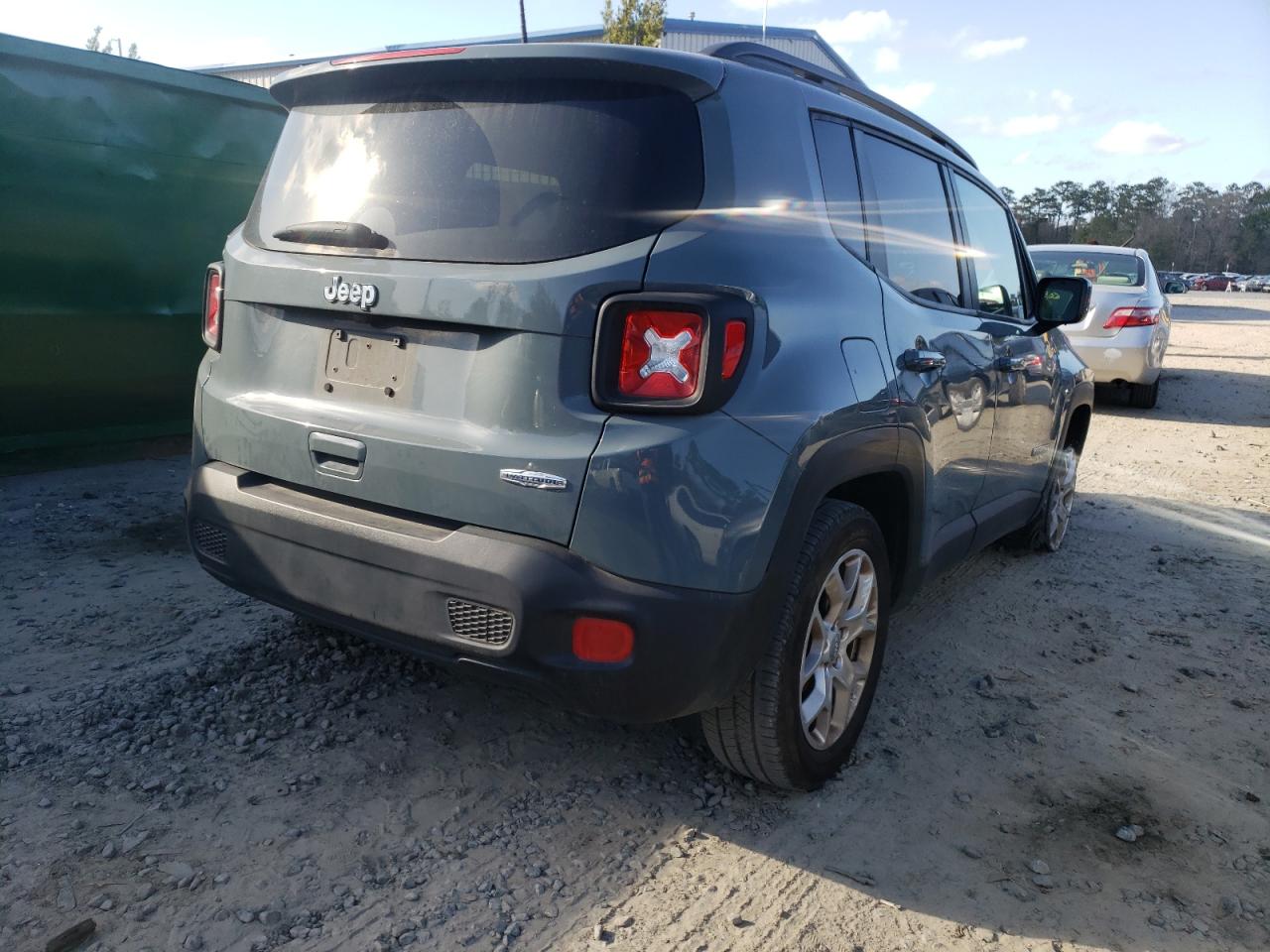 Photo 4 from auction – 2018 JEEP RENEGADE L with VIN ZACCJABBXJPJ56389