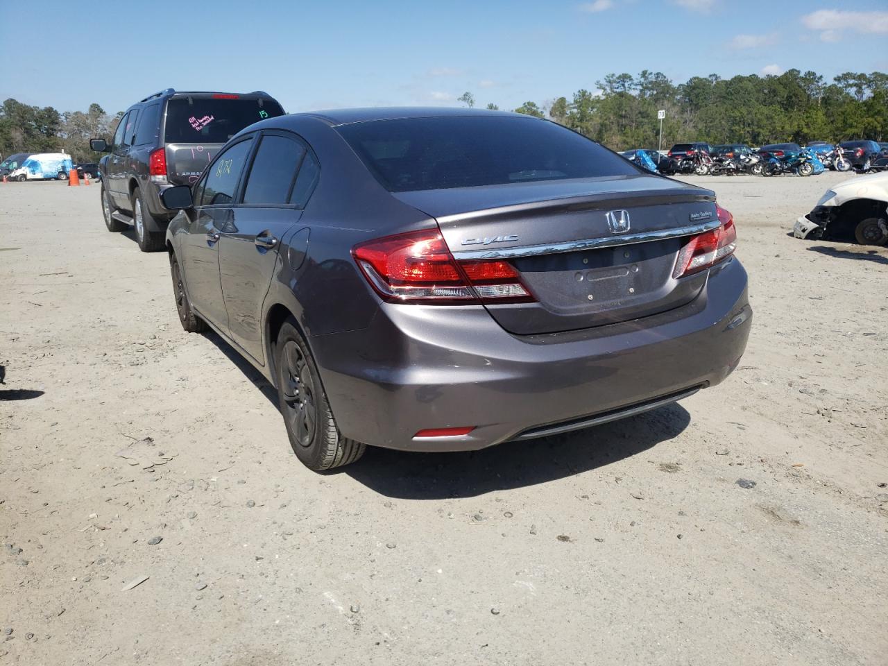 Photo 3 from auction – 2014 HONDA CIVIC LX with VIN 19XFB2F53EE009101