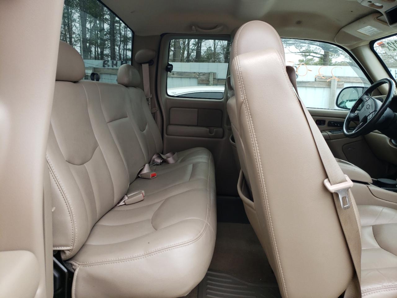 Photo 6 from auction – 2004 CHEVROLET SILVERADO with VIN 1GCEK19T24E189200